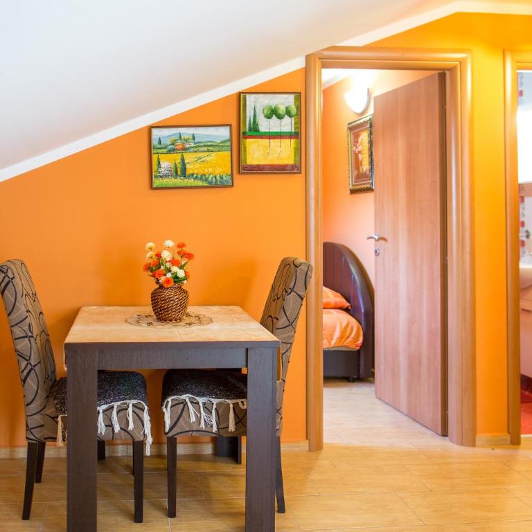 Piano apartments - One-Bedroom Apartment with Balcony - 19