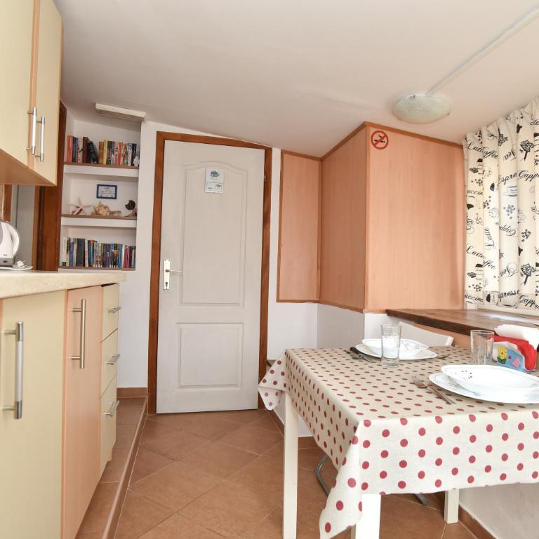Sailor House - Standard Apartment - 17