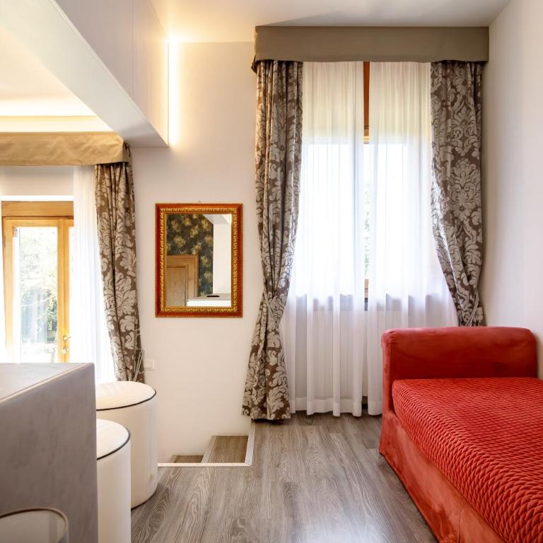 Agriturismo Villa Godenano - Pool & Suites - Suite con Vista Giardino - 11