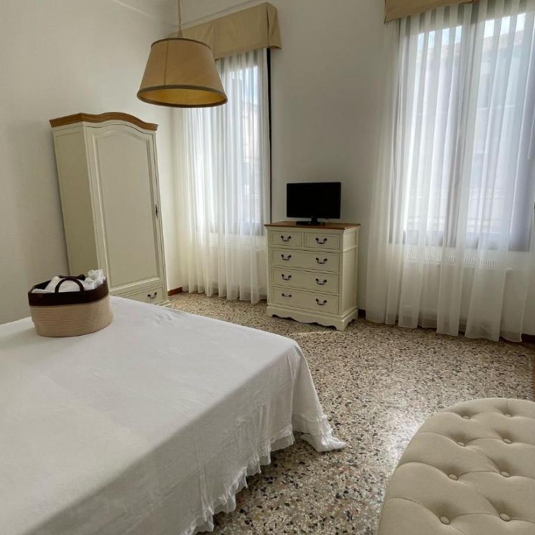 Residenza Stardust Suite with Canal View - Apartment with Sea View - 12