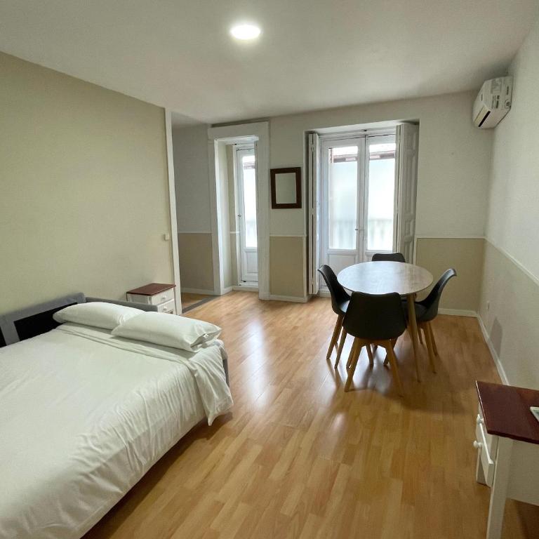 Apartamentos Mayor Centro - Exterior Deluxe Studio without Terrace - 7
