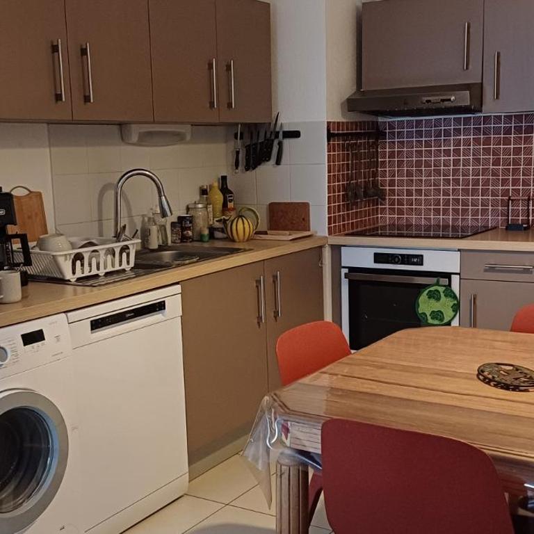 Appartement du port - Two-Bedroom Apartment - 10