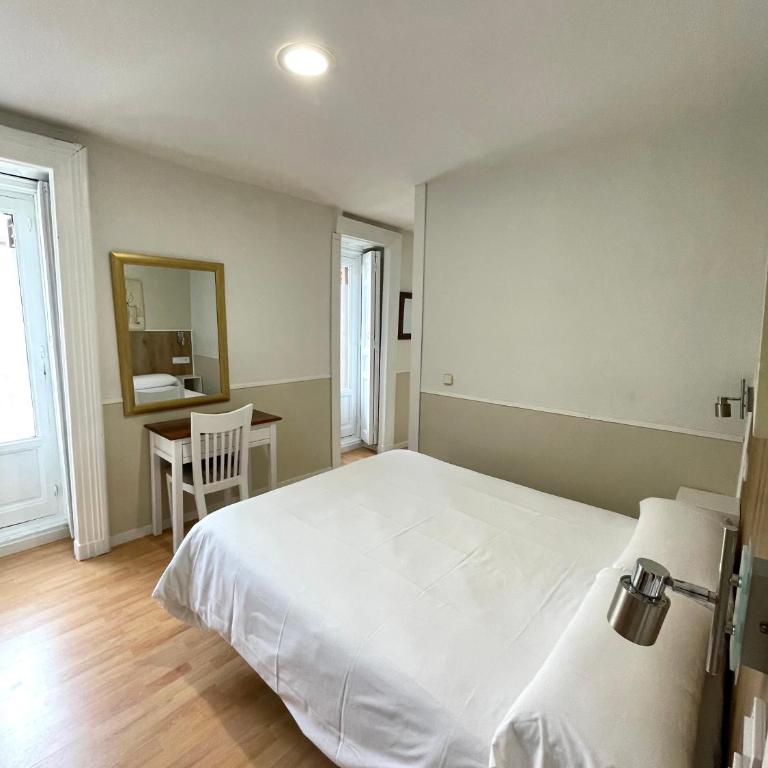 Apartamentos Mayor Centro - Exterior Deluxe Studio without Terrace - 5