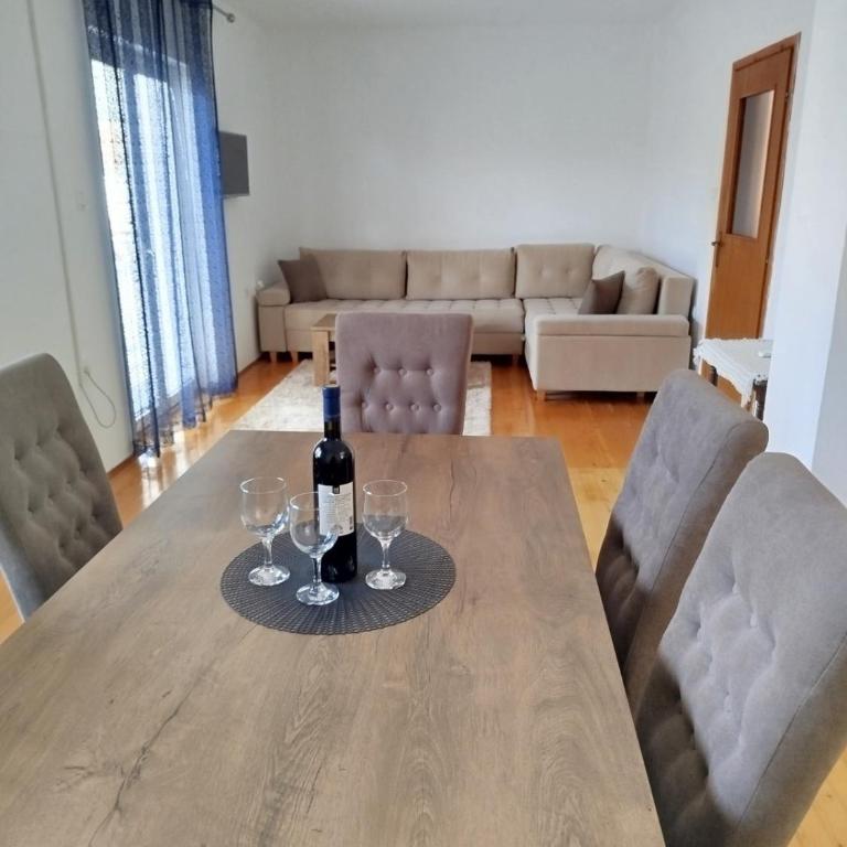 Apartman Mia - Apartman sa 2 Spavaće Sobe - 1