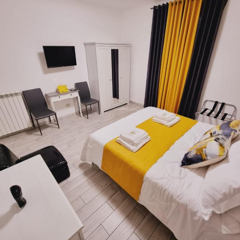 Best Stay Apartment - Two-Bedroom Apartment - 9