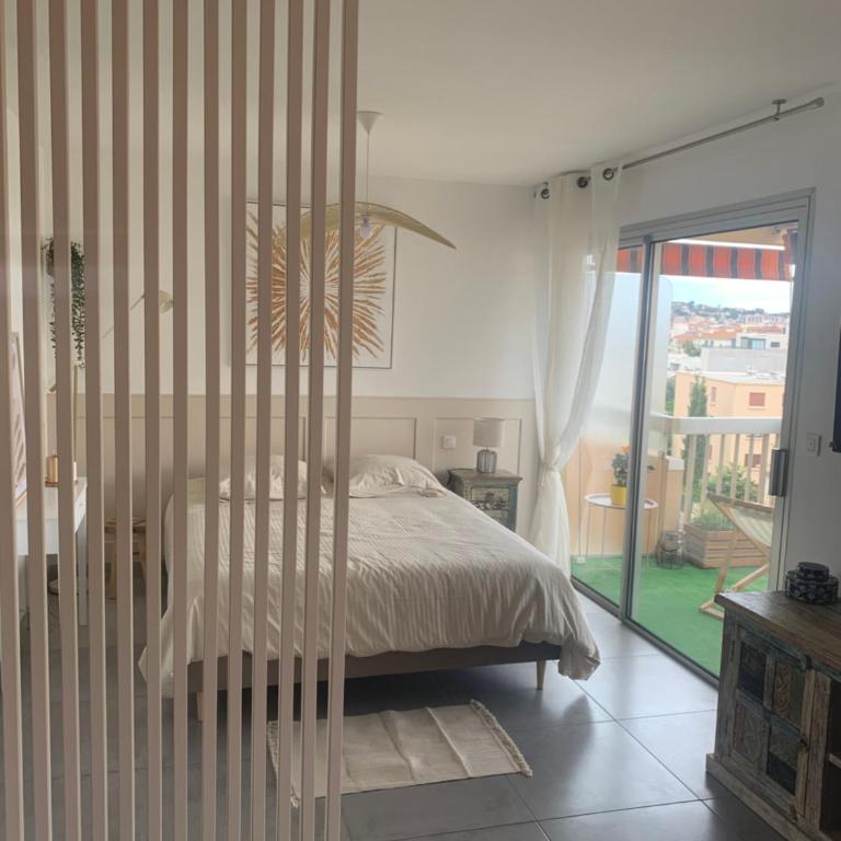 Appartement Eléa, Vue sur Mer, T1 sur Fréjus à 150m des plages - Appartamento con 1 Camera da Letto - 5