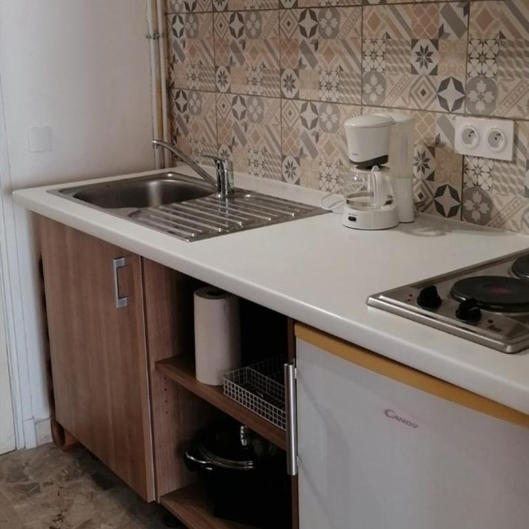 Charmant studio proche des criques - Apartamento de 1 dormitorio - 7