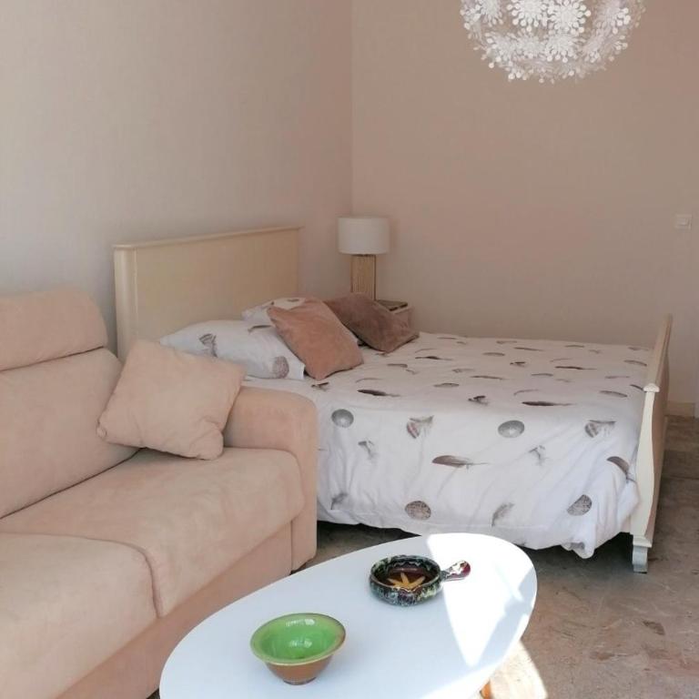 Charmant studio proche des criques - Apartamento de 1 dormitorio - 8