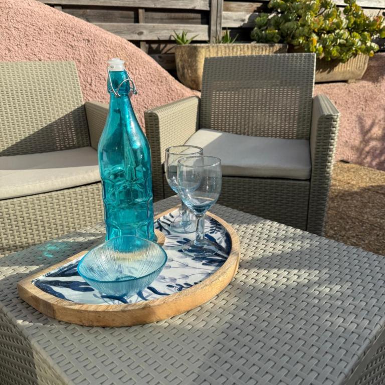Mazet très calme, dans la colline, plage 15 mins à pied - Maison 1 Chambre - 12