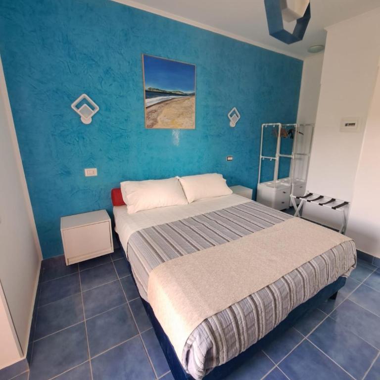B&B Oasi al Mare - Camera Matrimoniale con Patio - 2