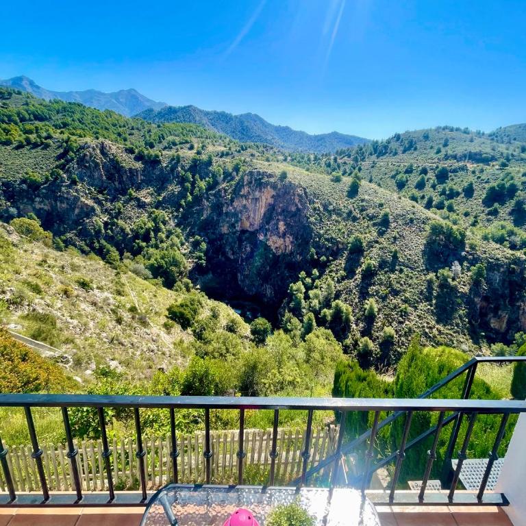 Apartamentos Axarquia , Frigiliana, terraza privada con vistas a la montaña rio y al mar - Apartamento de 1 dormitorio - 21
