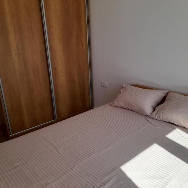 Apart SASHENKA 2 - Two-Bedroom Apartment - 16