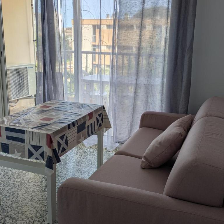 Studio climatisé avec coin nuit 150m de la plage - Appartamento con 1 Camera da Letto - 3
