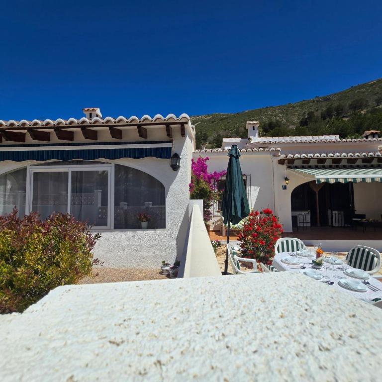 Rayo de Sol Beautiful bungalow with sea view - Two-Bedroom Villa - 65