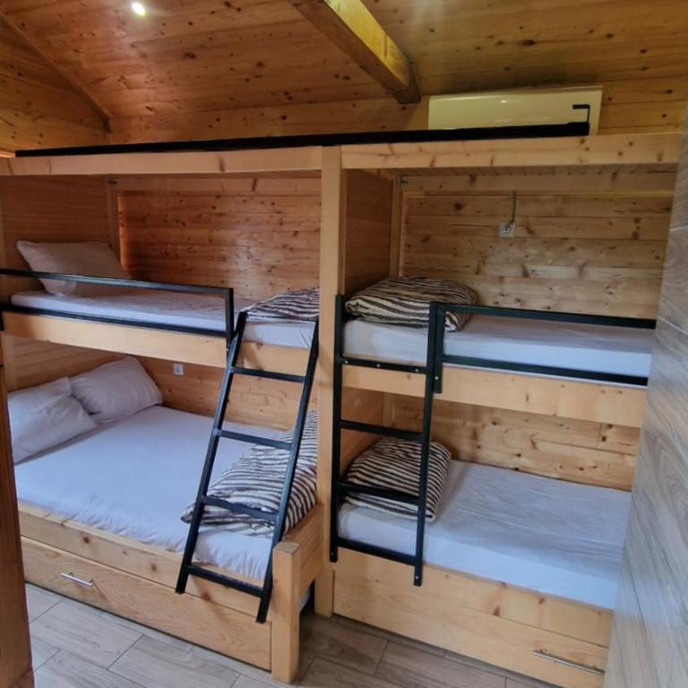 The Bungalows - One-Bedroom Bungalow - 11