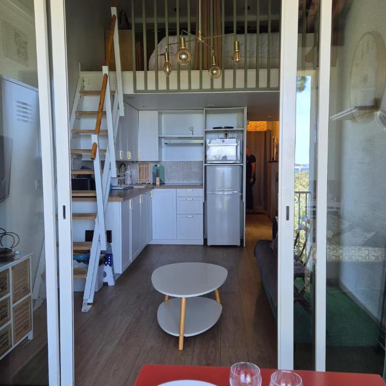 Superbe vue mer 2pièces, mezzanine, clim 5 personnes - Apartment mit 2 Schlafzimmern - 1