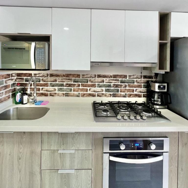 Wake Up to Waves at Mar y Cielo Studio and Free Breakfast - One-Bedroom Apartment - 23