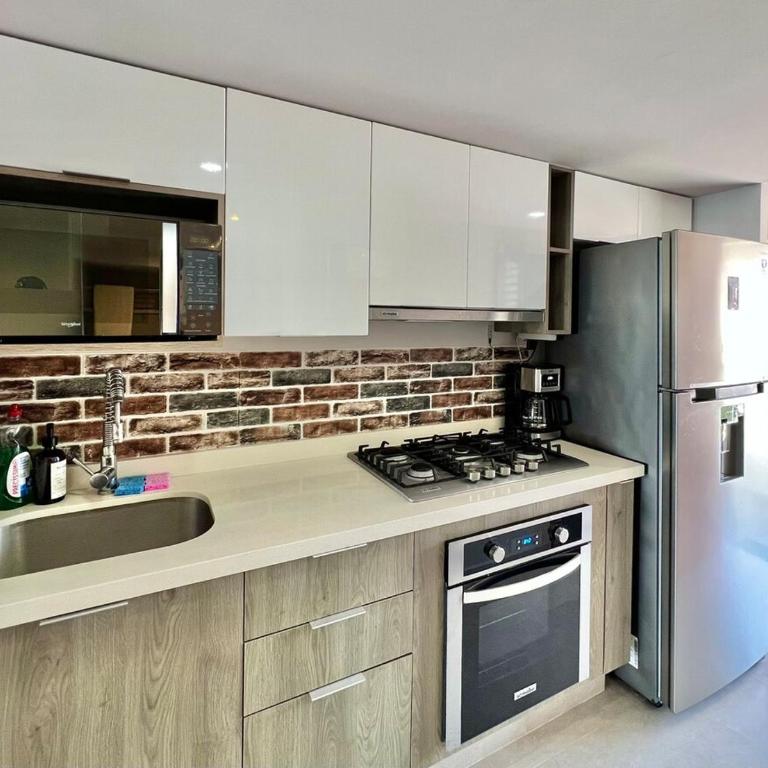 Wake Up to Waves at Mar y Cielo Studio and Free Breakfast - One-Bedroom Apartment - 30