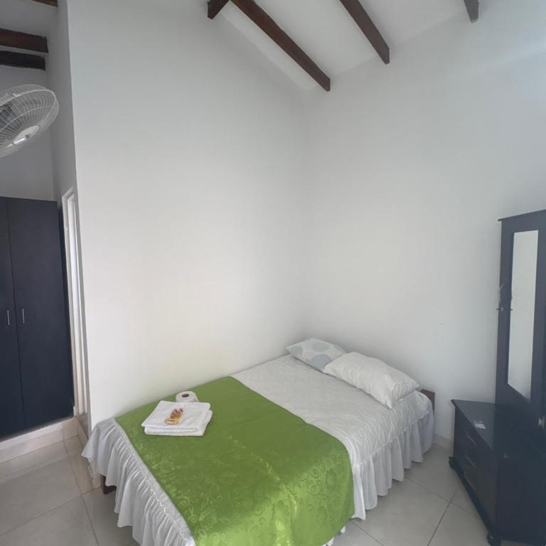 Hôtel Maxim - Habitación Doble con baño privado - 2