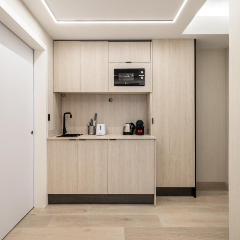 Dobo Madrid SB20 - Double Room - Disability Access - 9