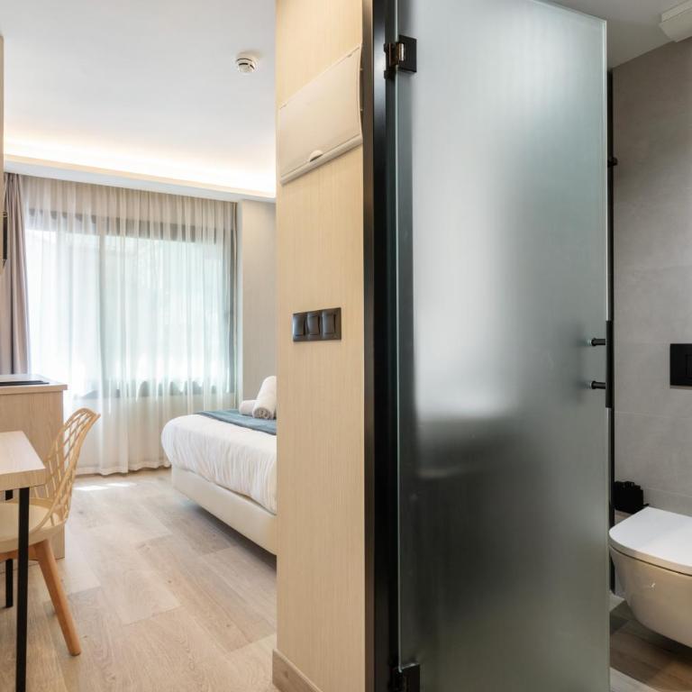 Dobo Madrid SB20 - Standard Double Room - 2