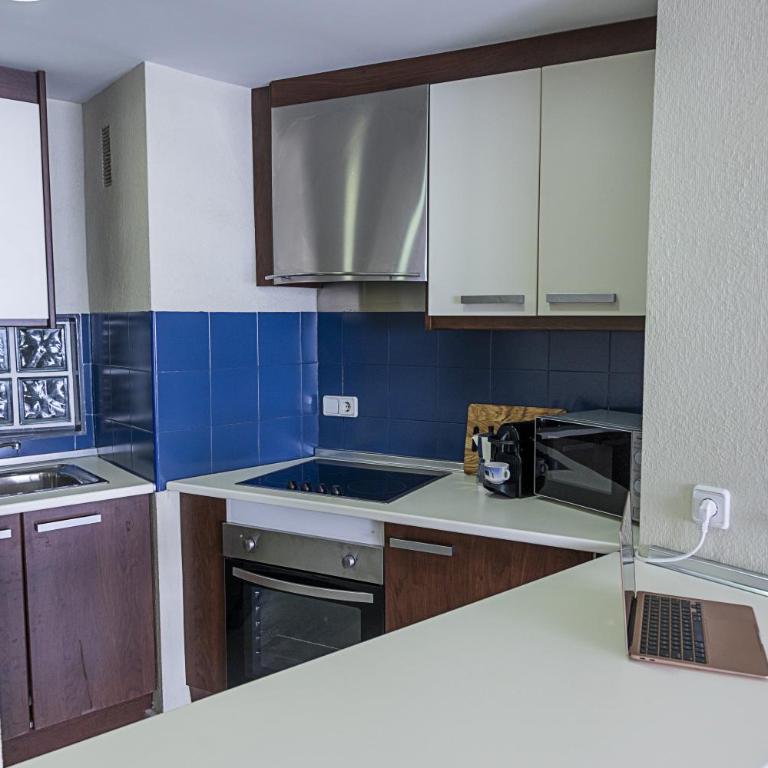 Costa Azul 5 L - Apartamento - 47