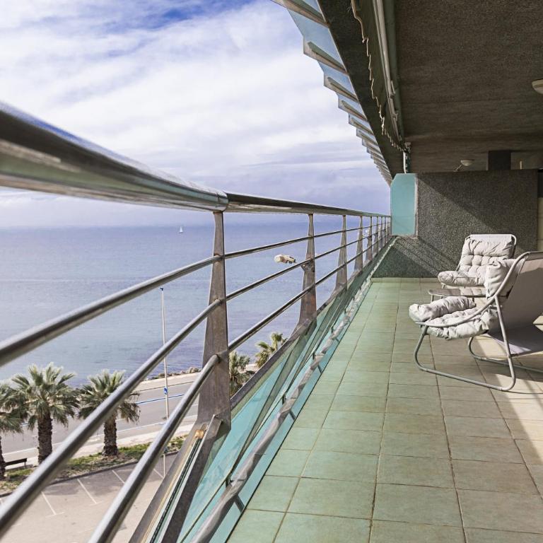 Costa Azul 5 L - Apartamento - 1