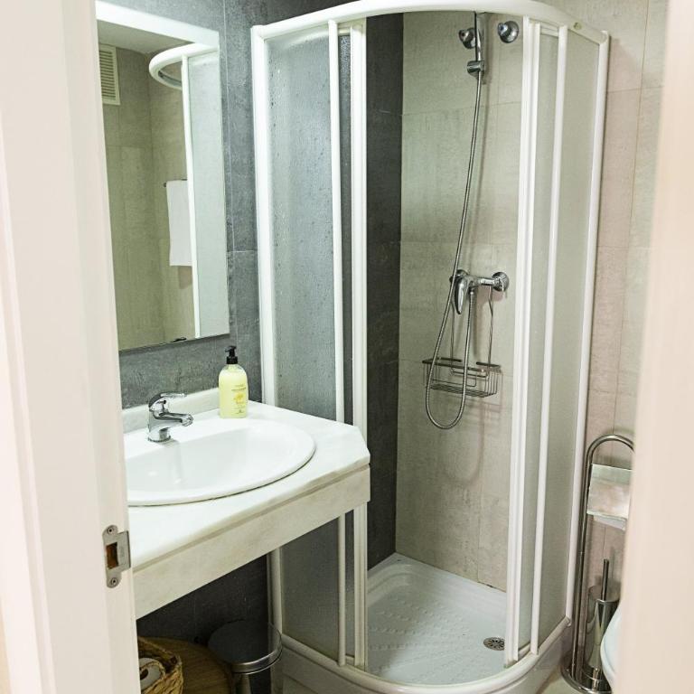 Costa Azul 5 L - Apartamento - 88