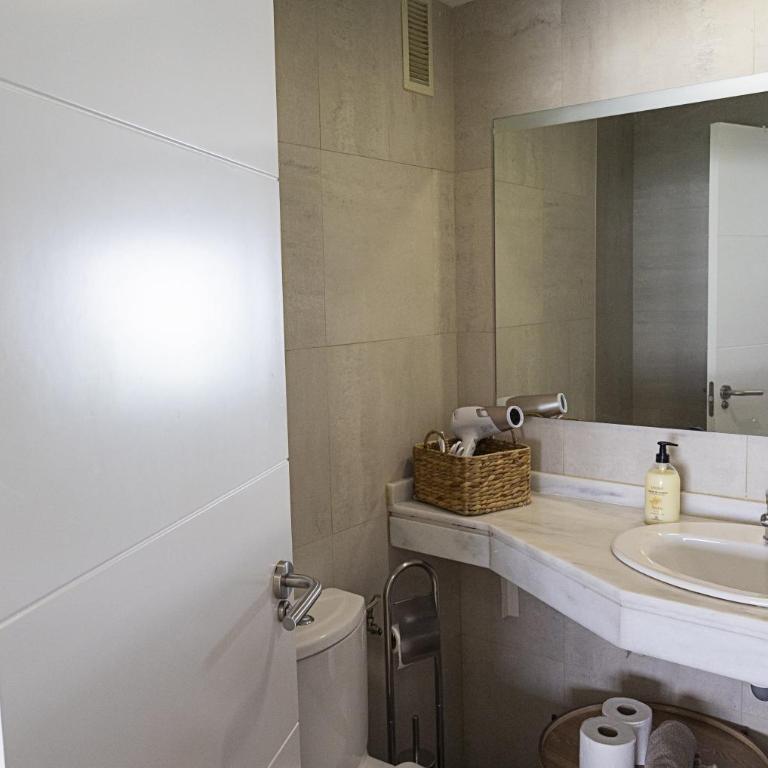 Costa Azul 5 L - Apartamento - 93