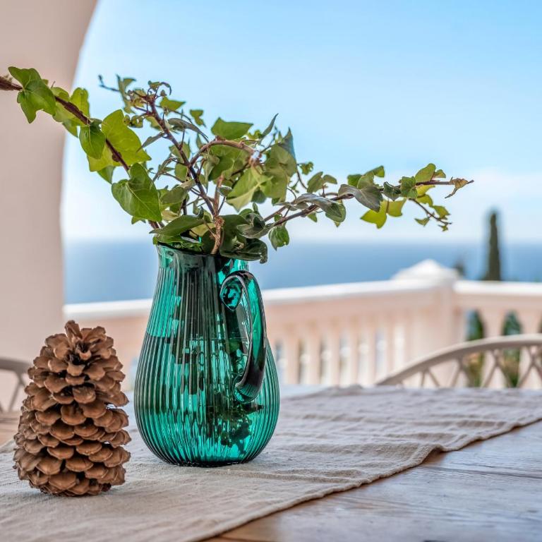 Retreat with sea views & private heated pool! - Villa con vistas al mar - 5