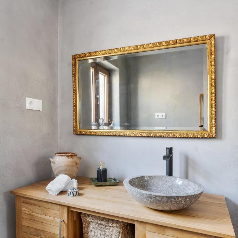 Retreat with sea views & private heated pool! - Villa con vistas al mar - 11