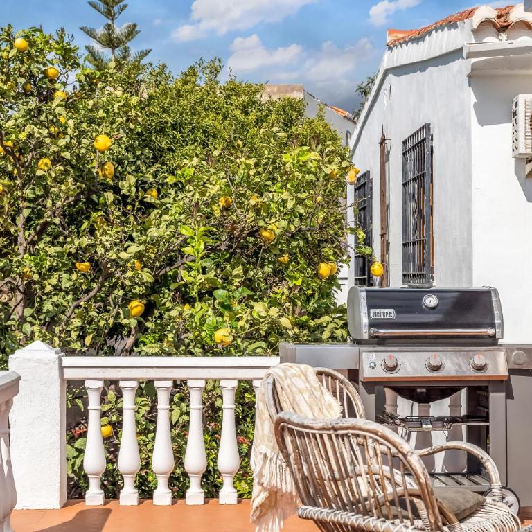 Retreat with sea views & private heated pool! - Villa con vistas al mar - 23