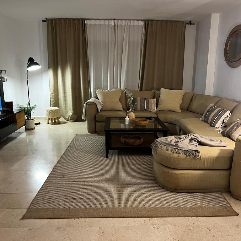 Impeccable large apartment with immense terrace and private garden overlooking the mountain, featuring 2 bedrooms and sleeping up to 4 guests located 100 meters from Plaza Maestranza - Two-Bedroom Apartment - 28