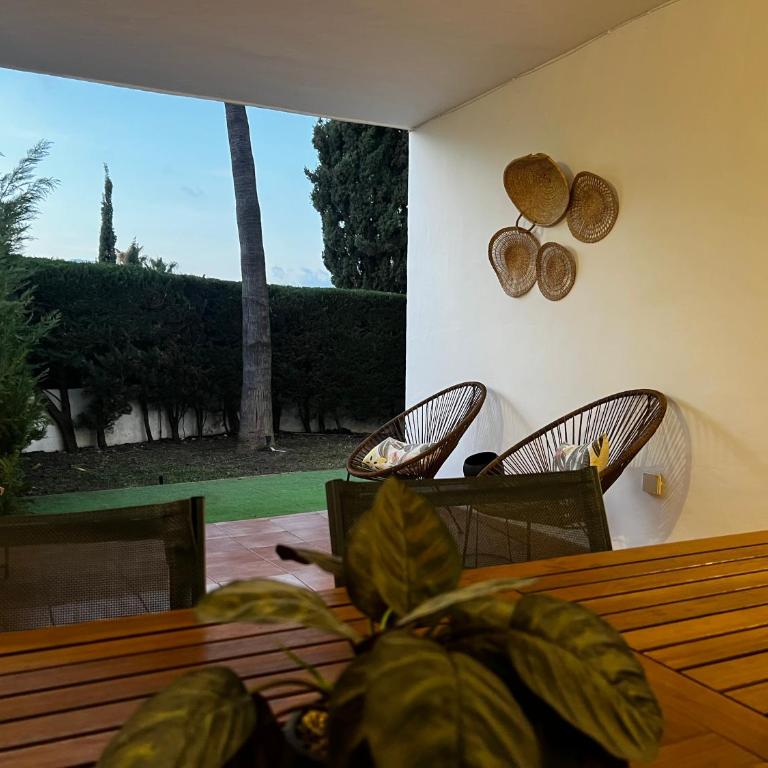 Impeccable large apartment with immense terrace and private garden overlooking the mountain, featuring 2 bedrooms and sleeping up to 4 guests located 100 meters from Plaza Maestranza - Two-Bedroom Apartment - 26