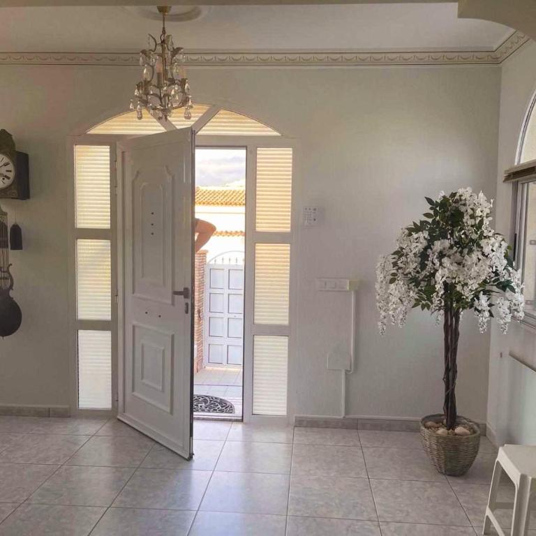 Casa Valdi, fantastic 4 bedroom house with private,heated swimming pool and barbecue - Maison 4 Chambres - 41