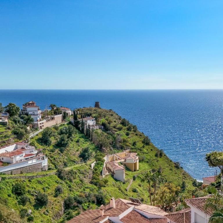 Retreat with sea views & private heated pool! - Villa con vistas al mar - 21