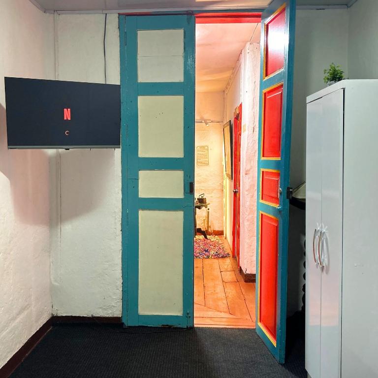 Hotel Casa Rosario, Hermosa casa tipica en Circasia Quindio - Habitación Estándar con baño compartido - 2 camas - 3