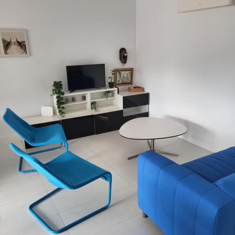 Apartamento con parking gratuito a 500 m de la playa - Apartamento de 2 dormitorios - 1
