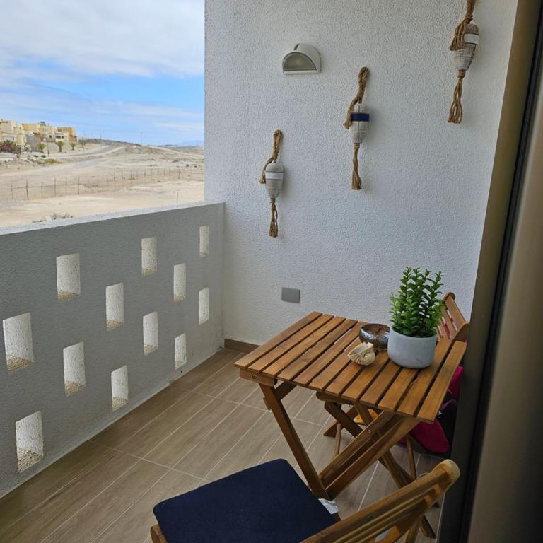 Steps to the beach, comfortable - Two-Bedroom Apartment - 2