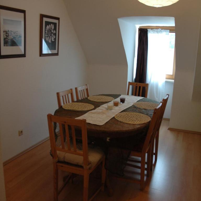 City Apartment Vasiri - Appartement 3 Chambres - 8