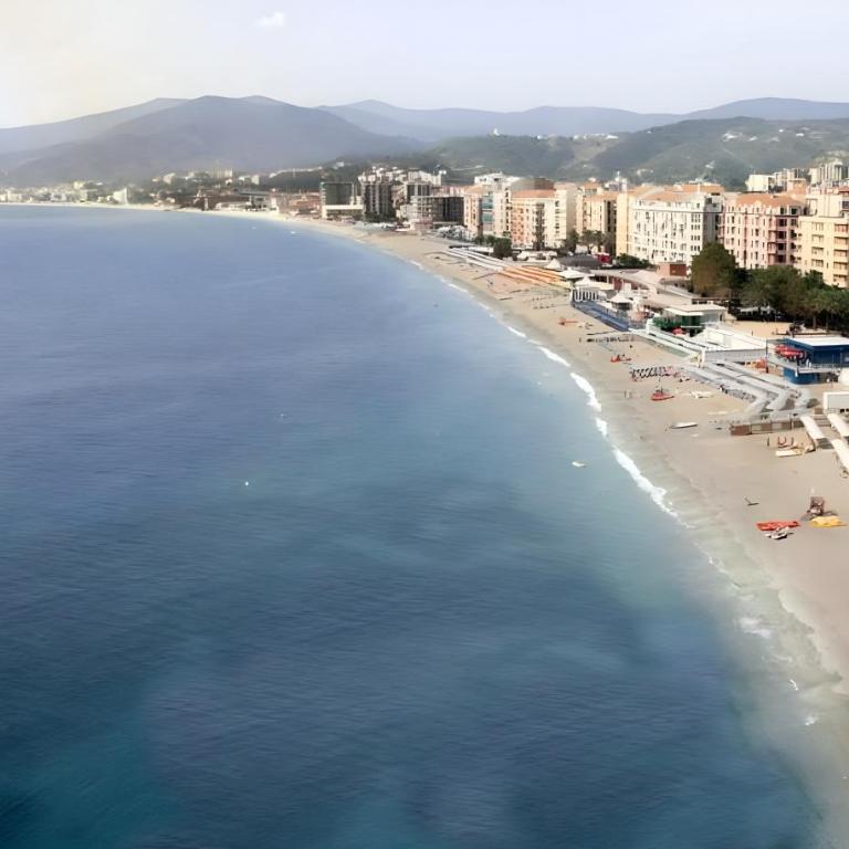 LUCI sul MARE - Three-Bedroom Apartment - 4