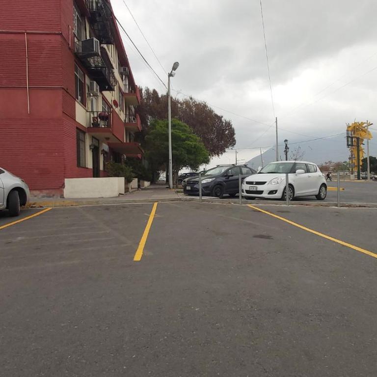 Depa Centrico en Monterrey - Two-Bedroom Apartment - 24