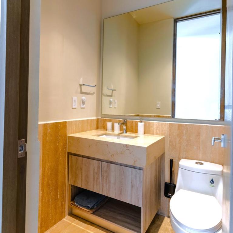 DM504 Apartment with Spectacular Views - One-Bedroom Apartment - 26