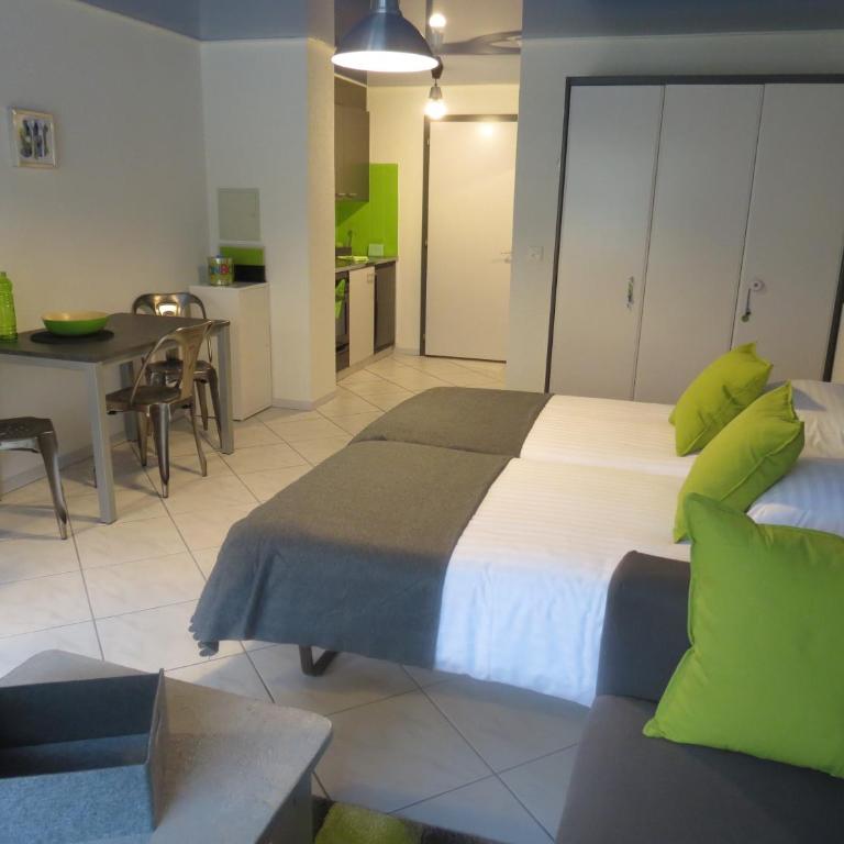 Studios & Appartements famille - Saillon Evasion - Superior Studio mit Balkon - 1