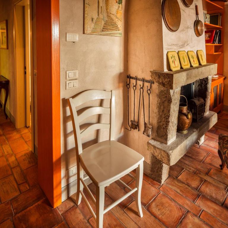 Podere Poggio Mendico - Apartment with Garden View - 12