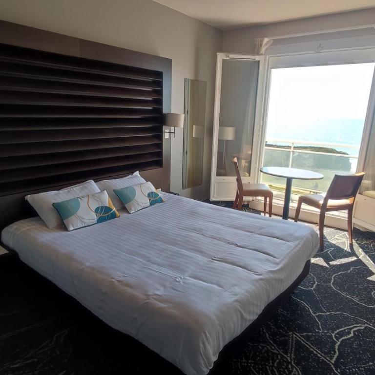 Hotel La Corniche - Chambre Double Front de Mer avec Balcon - 2