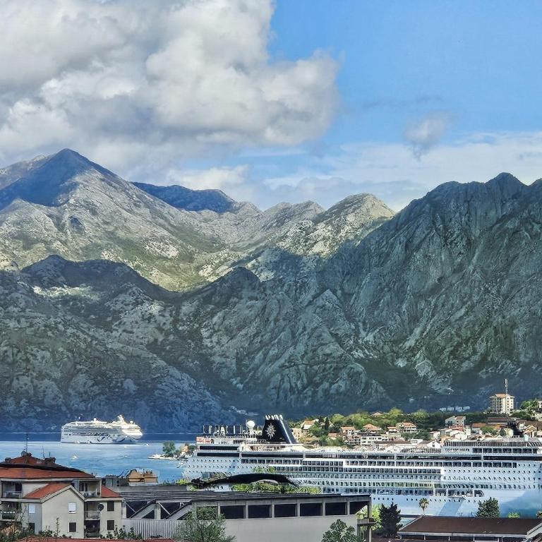 Holiday House Kotor - Vacation Home - 1