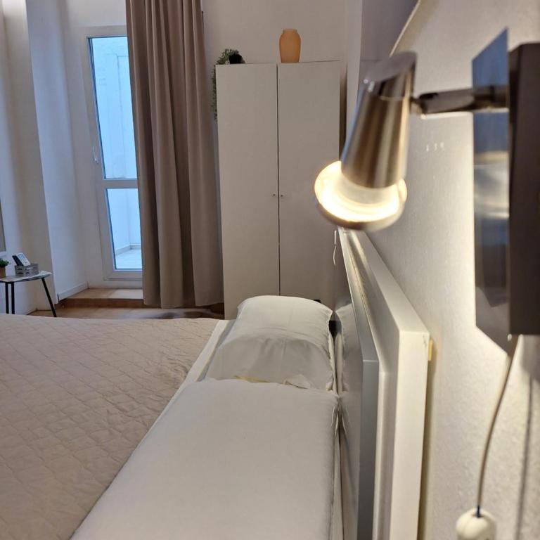 Affittacamere Guesthouse Maristella - Camera Matrimoniale con Bagno Privato - 6