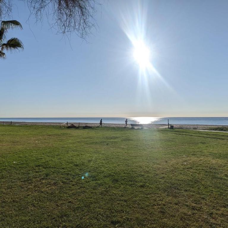 Primera Línea con Vistas Panorámicas al Mar - Apartamento de 2 dormitorios con terraza y vistas al mar - 18