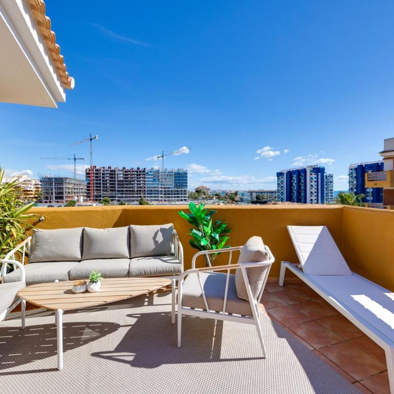 Sunny penthouse with terrace, Punta Prima - Apartamento de 2 dormitorios - 42